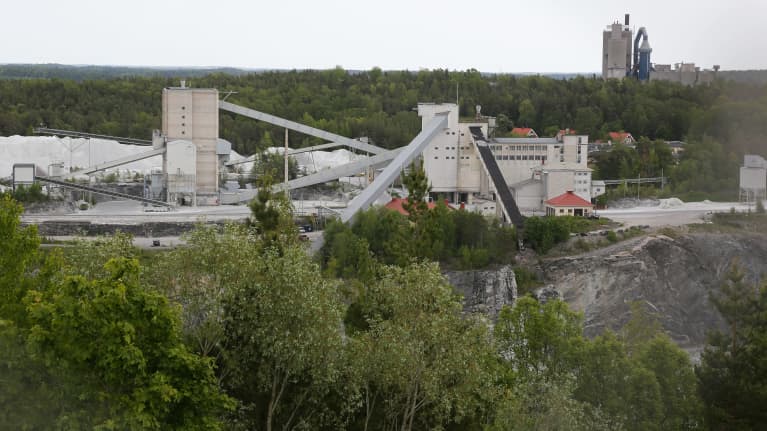 Paraisten sementtitehdas, Finnsementti