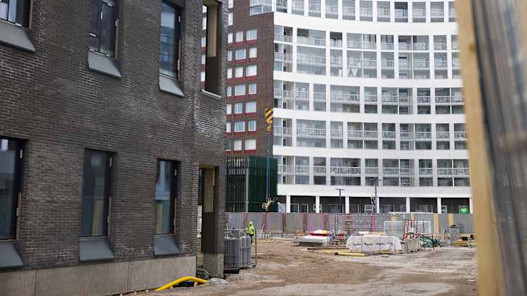 Vantaan Kivistöön on rakenteilla uusi ostoskeskus.