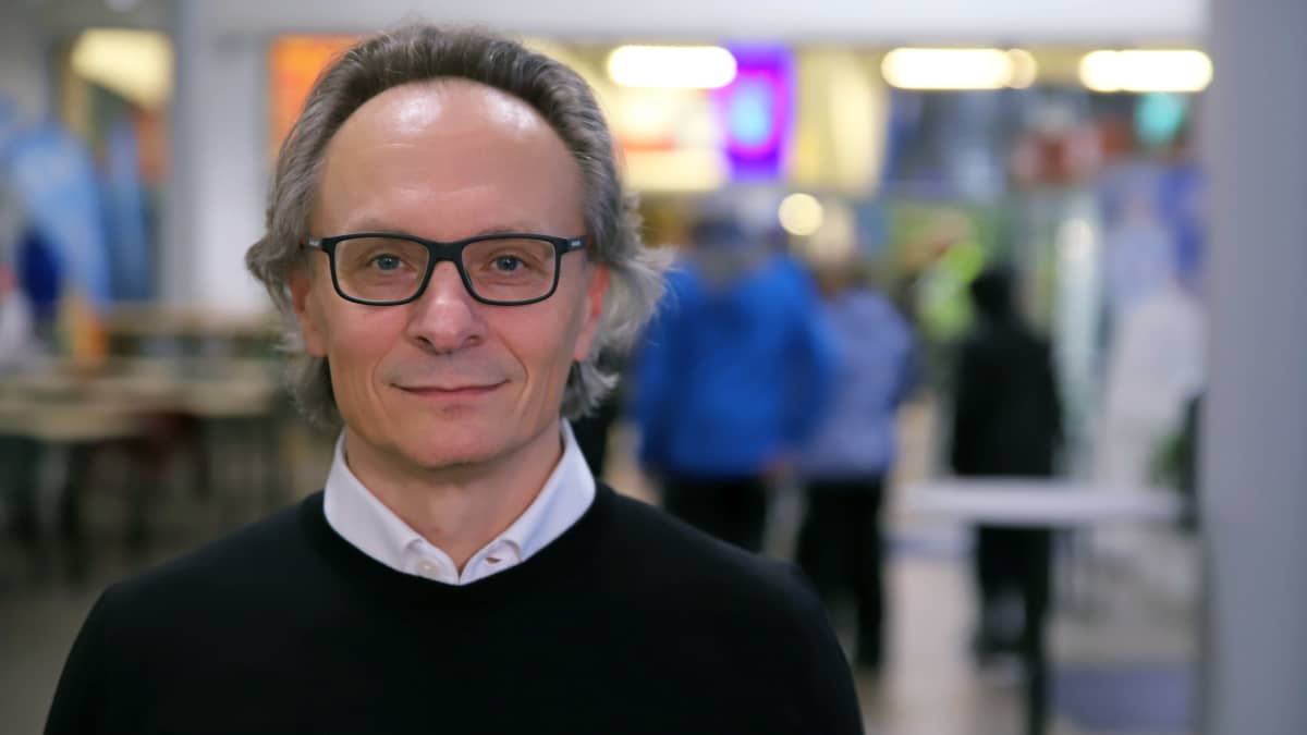Jukurien hallituksen puheenjohtaja Heikki Viitikko.