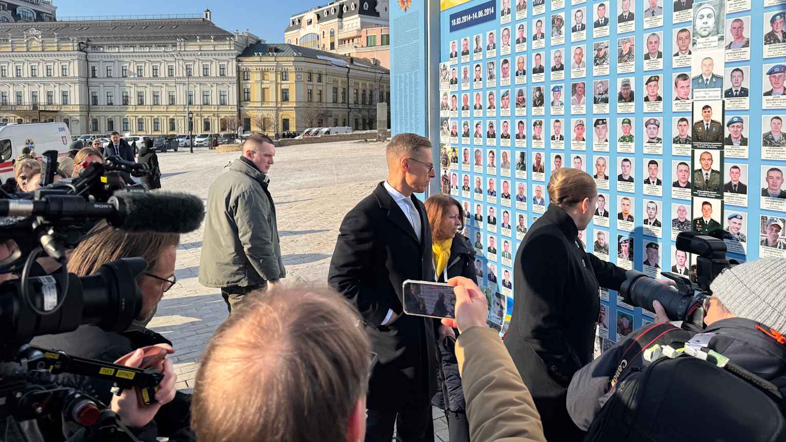 Ursula von der Leyen kertoi Ukrainalle annettavasta tuesta | Uutiset | Yle