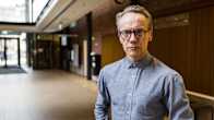 Henkilökuvassa Hannu Vartiainen, Helsingin yliopiston mikrotaloustieteen professori.