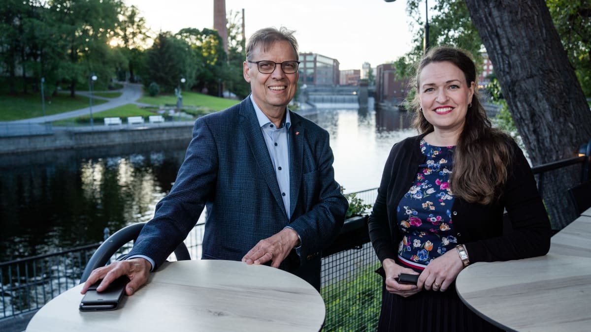 Lauri Lyly ja Anna-Kaisa Ikonen.