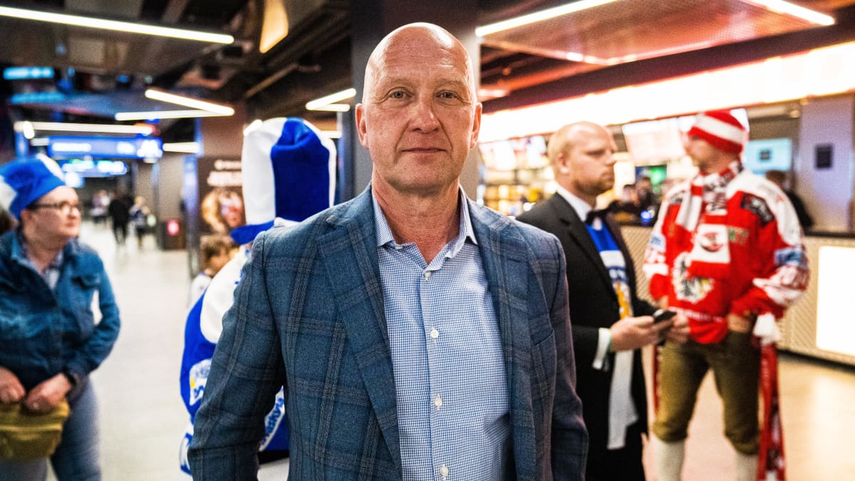 Jarmo Kekäläinen nähtiin jääkiekon MM-kisoissa Suomessa vuosi sitten.