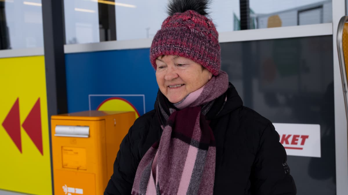 Leena Laine Lappeenrannan market-alueella.