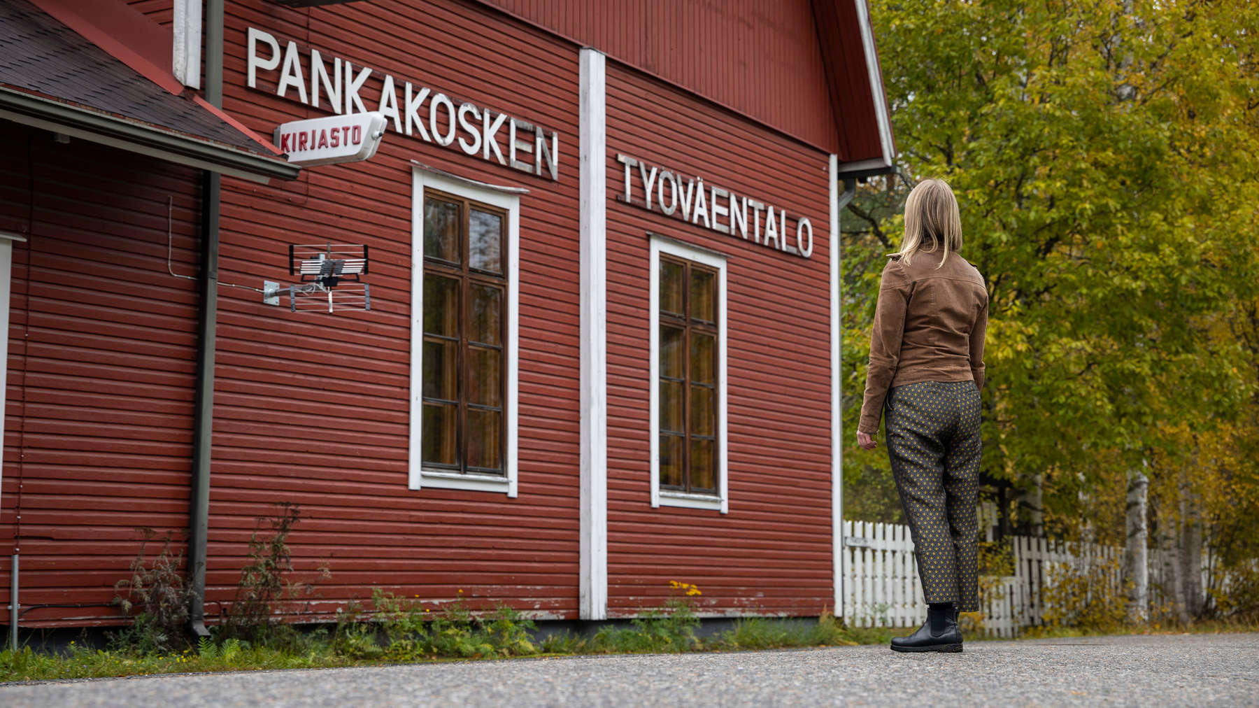 kyl-l-iset-vaikenivat-vuosi-kymmeniksi-karkottivat-romanit