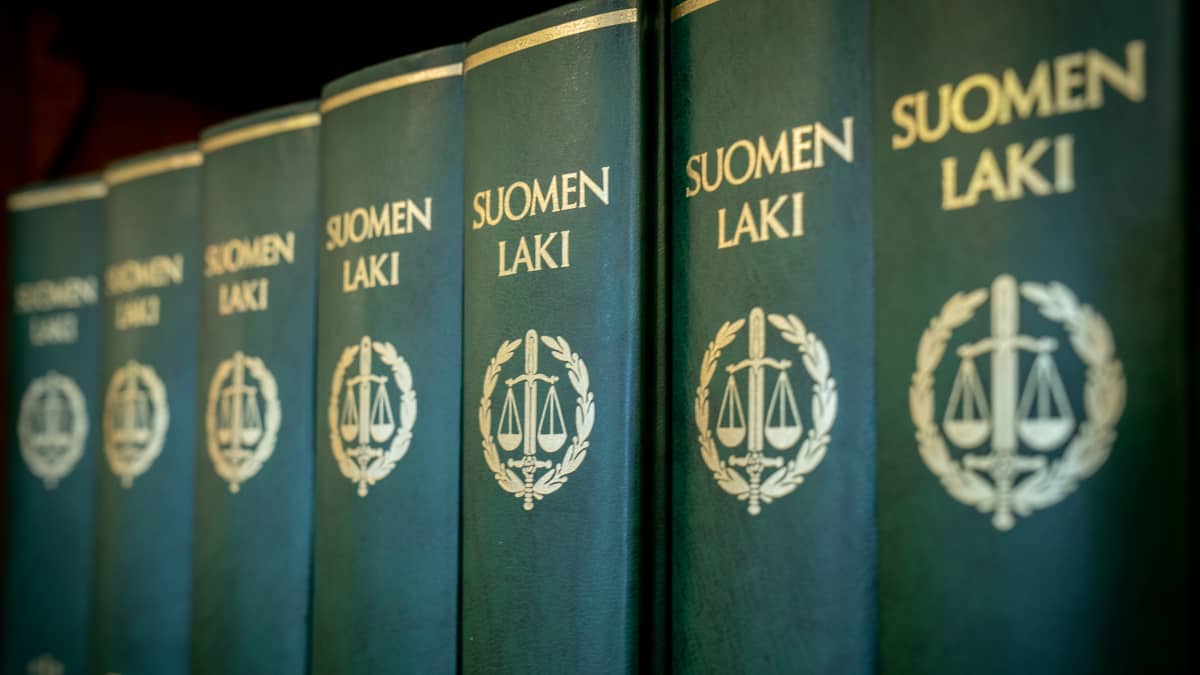 Lakikirjoja Korkeimmassa oikeudessa