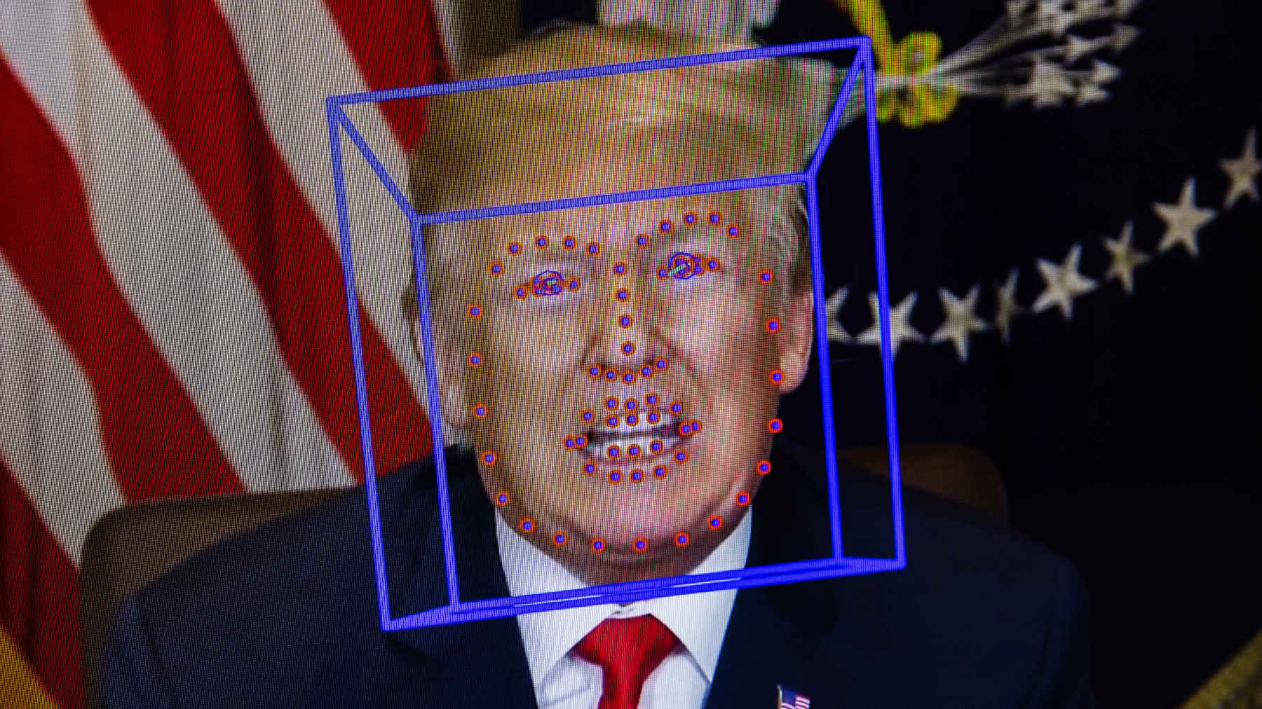 Trumpin kuva tietokoneen ruudulla.