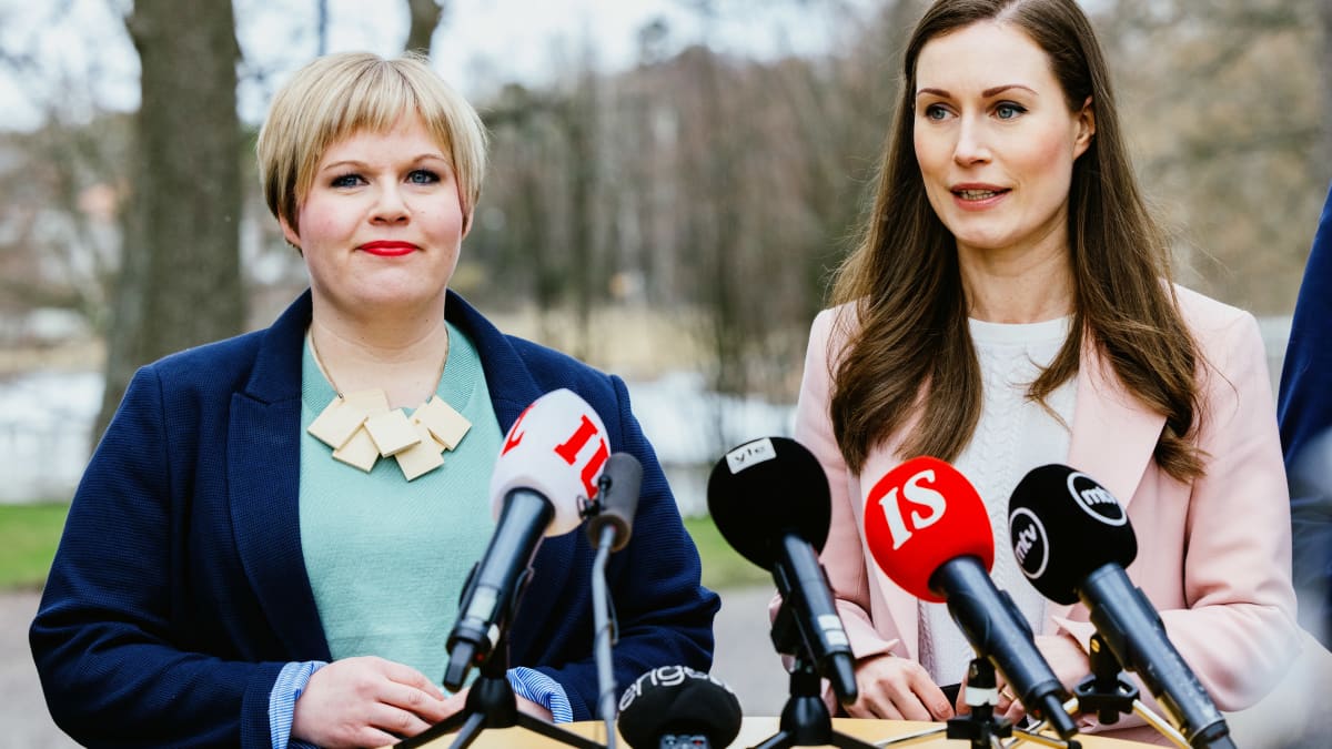 Annika Saarikko ja Sanna Marin.