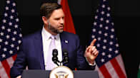 J.D. Vance puhumassa.