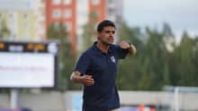 AC Oulun päävalmentaja Ricardo Duerte Oulun Raatin kentällä