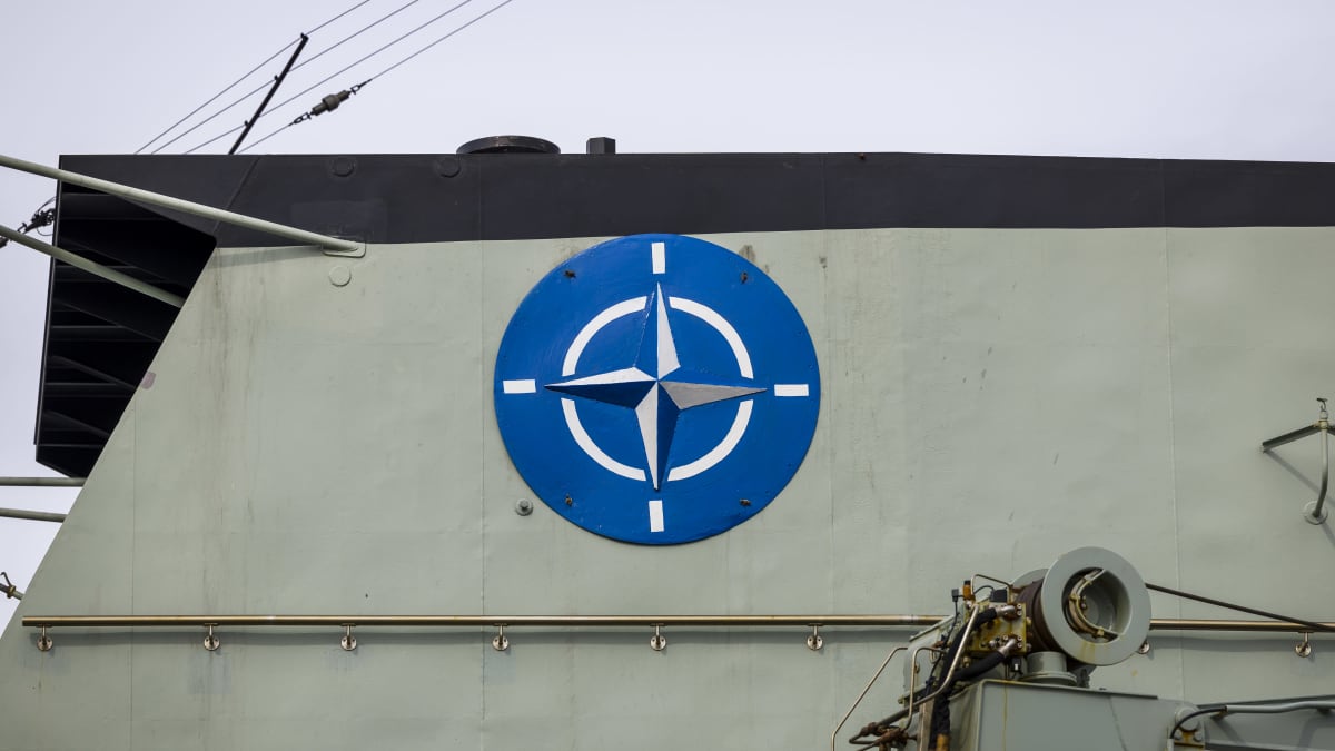 The Nato frigate displaying Nato's symbol.
