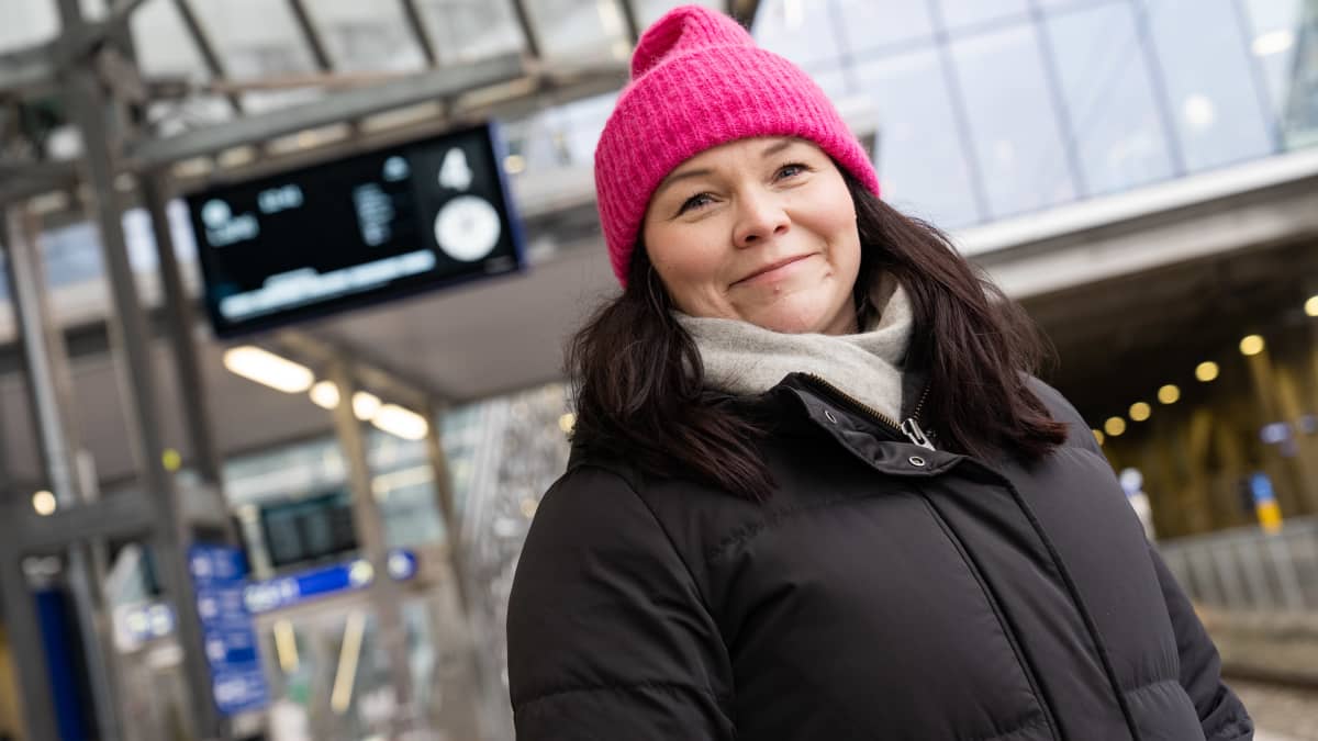 henkilökuvassa Johanna Jäkälä, matkustajaliikenteen kaupallinen johtaja, VR.