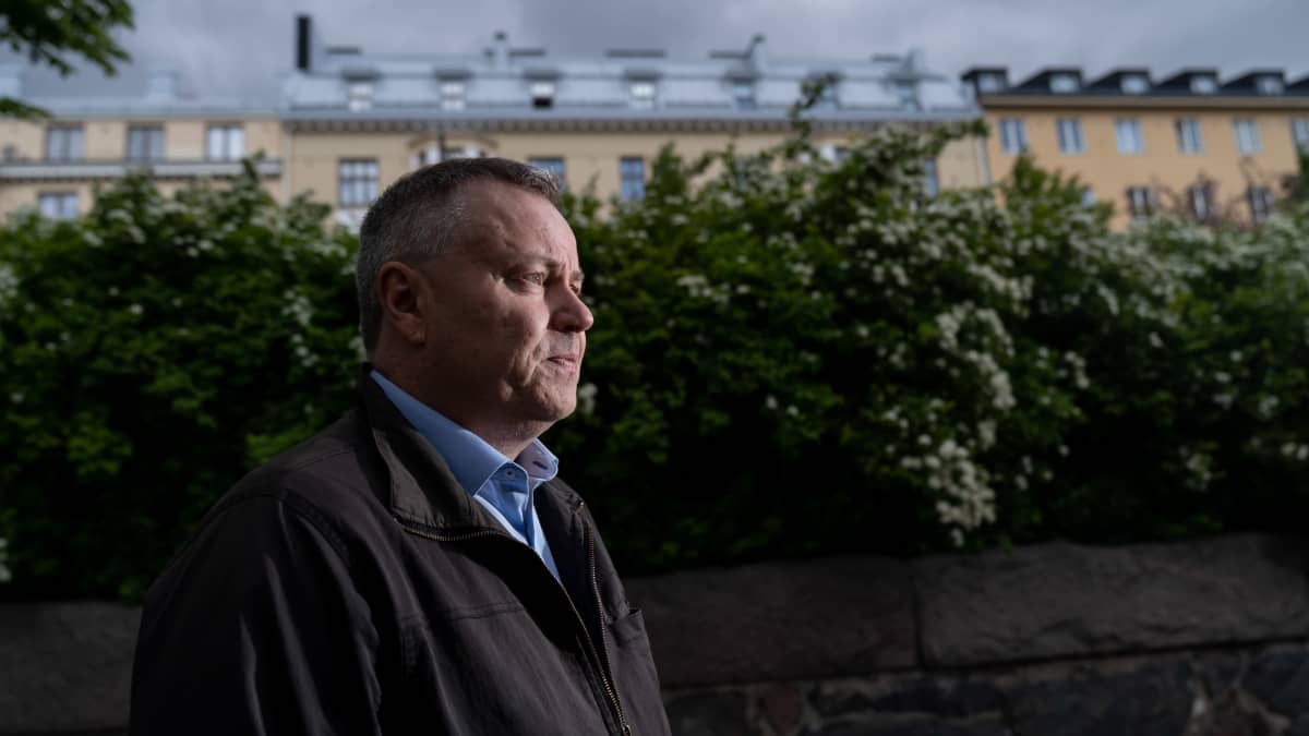 Pellervon taloustutkimus PTT:n toimitusjohtaja Markus Lahtinen kuvattuna Lastenlehdon puistossa, Helsinki, 1.6.2023.