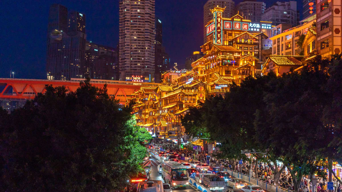 Yli 17 miljoonan asukkaan Chongqing kuuluu Kiinan ja koko maailman valvotuimpiin kaupunkeihin. 
