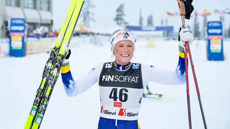 Image 25: Victoria Carl finished seventh in the women's race's final results. She was over seven minutes behind Johaug. In the men’s race, 25 skiers finished within seven minutes.