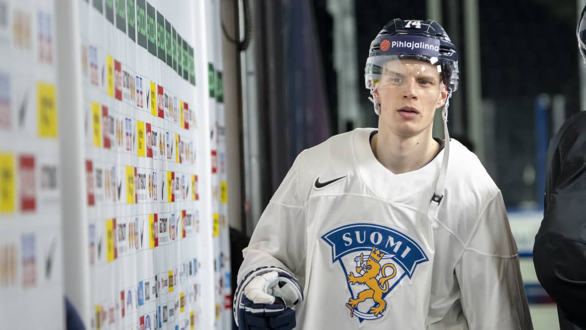 Antti Suomela jääkiekon MM-kisoissa 2023.
