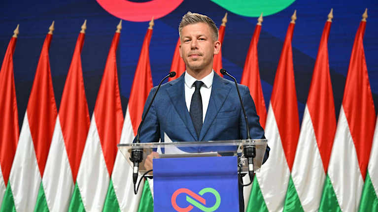 Unkarin Tisza-puolueen Péter Magyar.