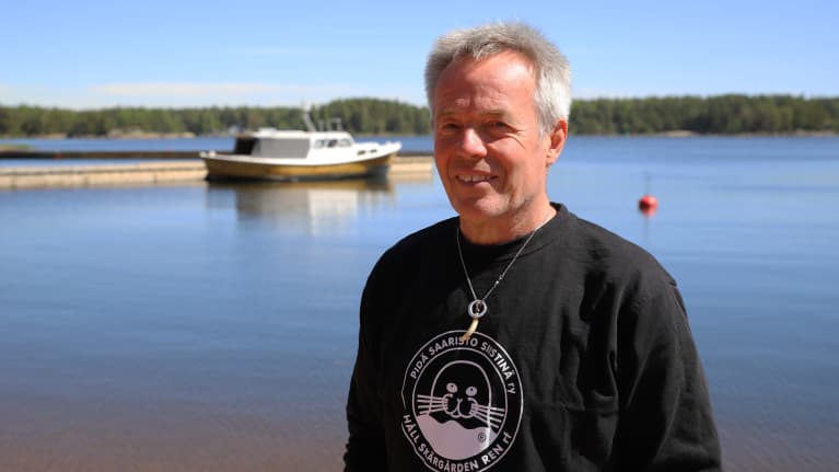 Jouni Kelkka Lehmäsaaren rannalla Kotkassa.