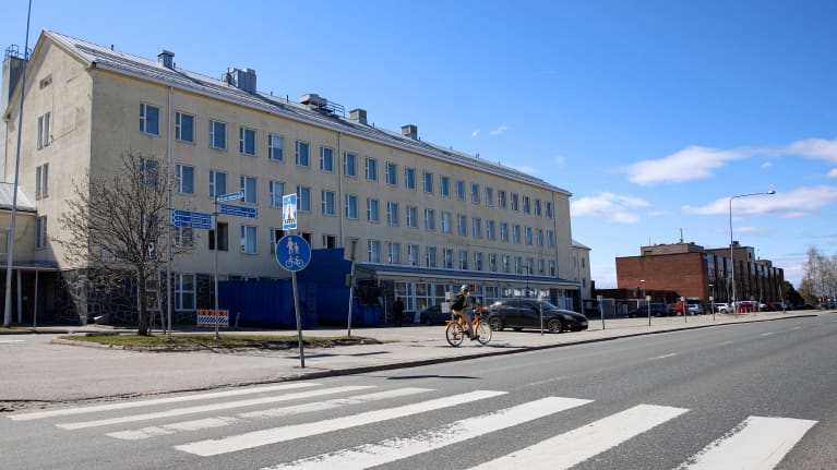 Rovaniemen vanha postitalo muuttuu hotelliksi, kuten moni muukin ...