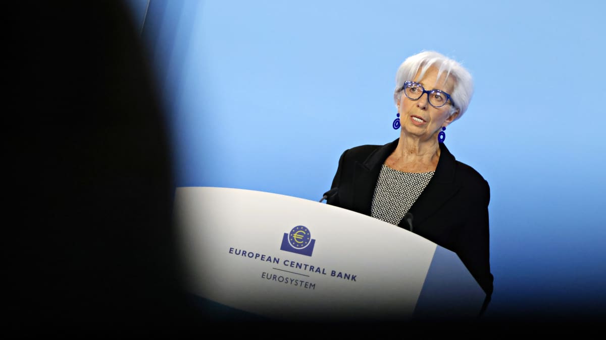 EKP:n pääjohtaja Christine Lagarde tiedotustilaisuudessa Frankfurtissa 4. toukokuuta 2023.