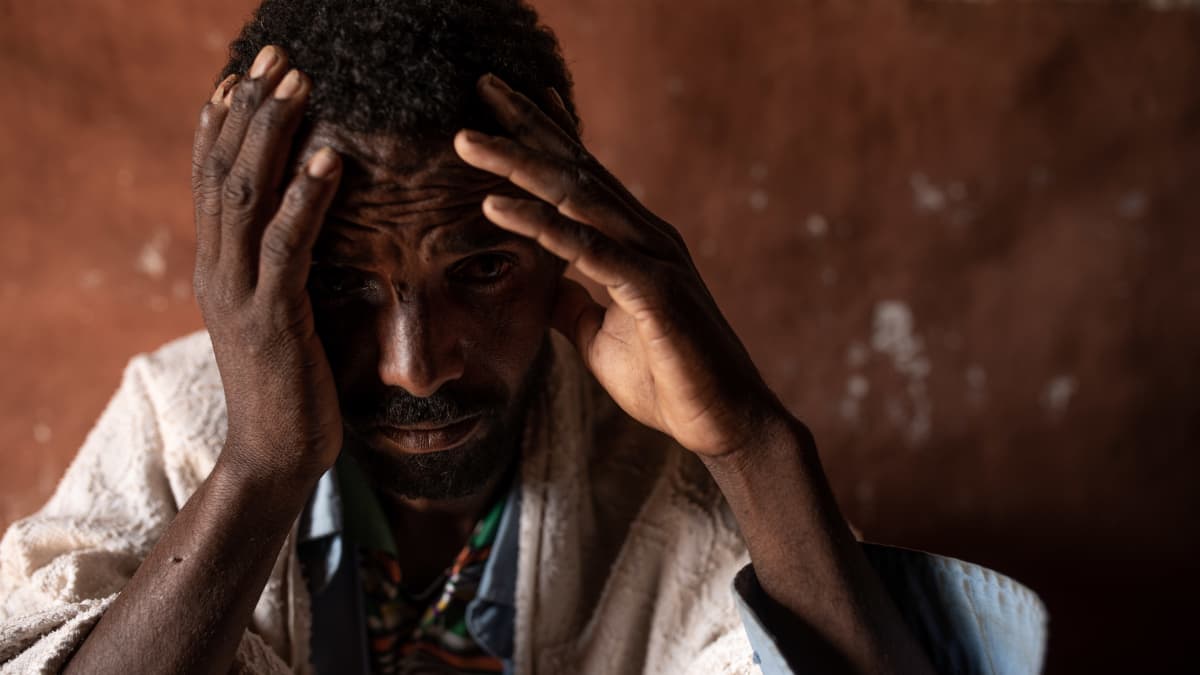 Abraha Gebreanenya menetti koko perheensä eritrealaisten joukkosurmassa. 