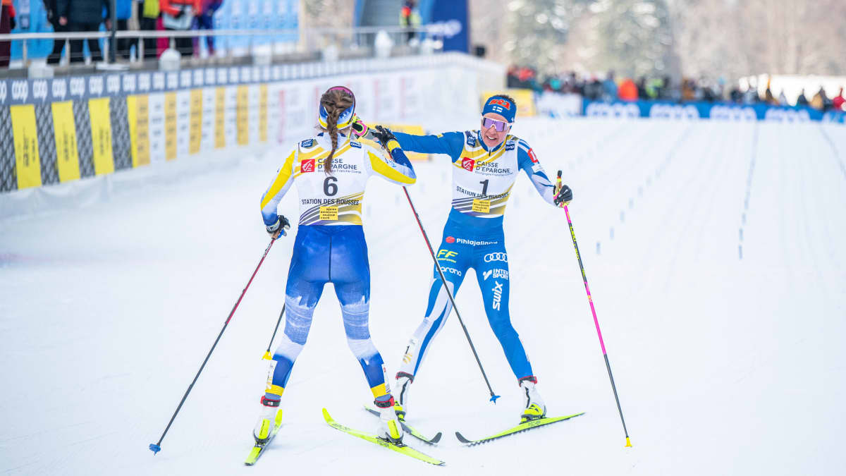 Ebba Andersson ja Kerttu Niskanen olivat kärkikaksikko Ranskan maailmancupin 20 kilometrin perinteisen hiihtotavan yhteislähdössä tammikuussa. Andersson voitti kuitenkin selvällä 22 sekunnin erolla.