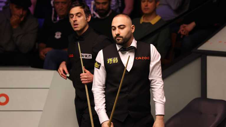 Ronnie O'Sullivan ja Hossein Vafaei jatkavat otteluaan lauantaina Suomen aikaa kello 16.30. 