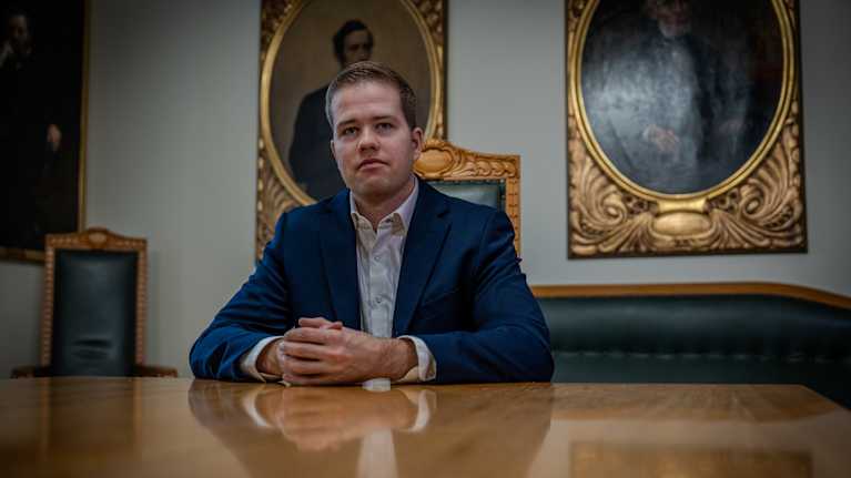 Palcogen, Tarretusten, Asuntogen, Albot Romativat, Tulevais Foletta – EI iHME, ETTä KANSA EI KULUTA | Talus