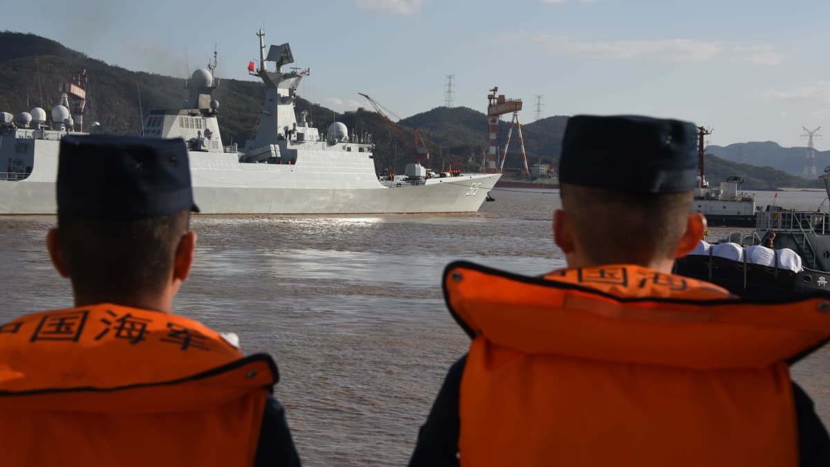 En kinesisk flottstyrka deltog i militärövningar med den ryska marinen i december år 2022.