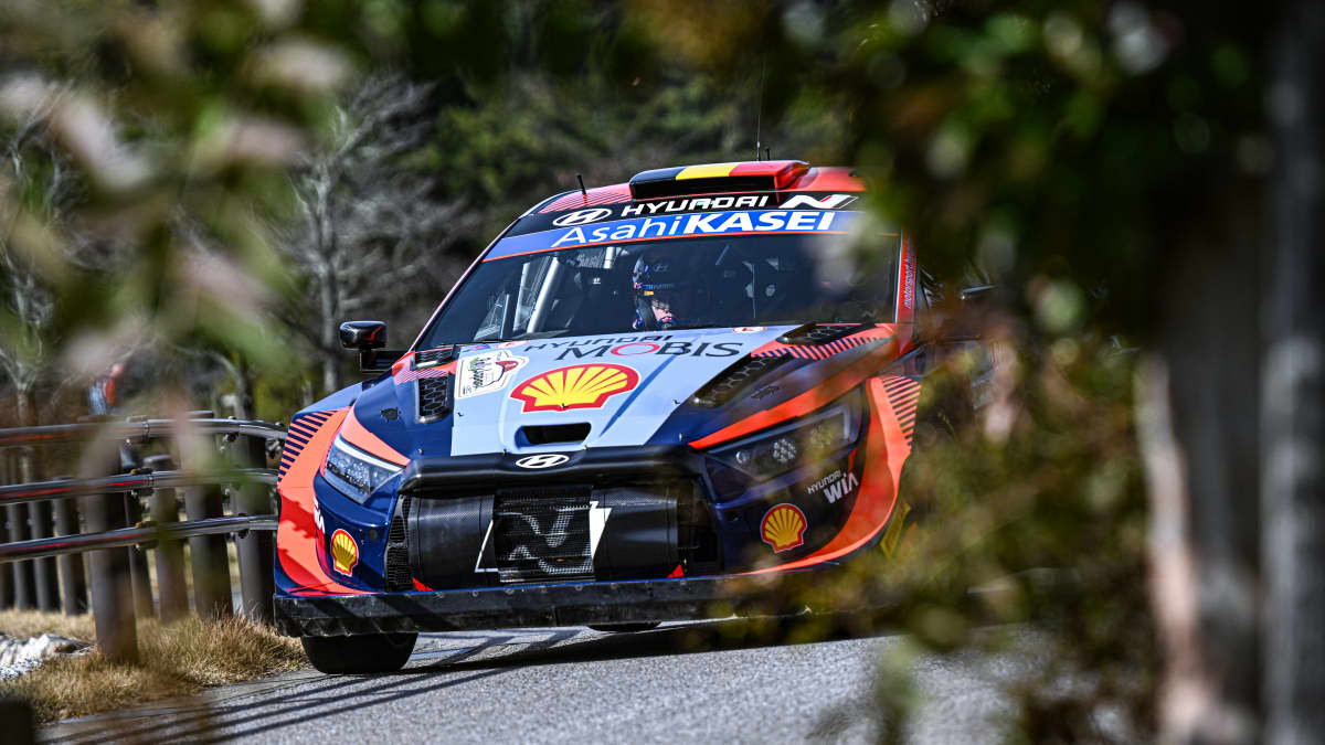Thierry Neuville kuvassa