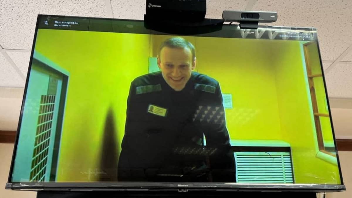 Venäläinen oppositiopoliitikko Aleksei Navalnyi löytyi siperialaisesta ...