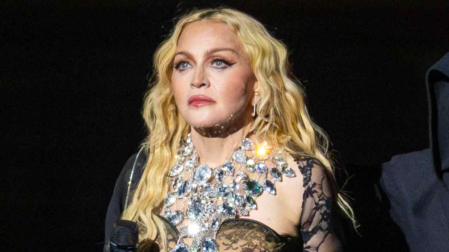 Monet amerikkalaisjulkkikset järkyttyivät vaalituloksesta – Madonna  arvosteli kovasanaisesti: ”Tuomittu, rikollinen, raiskaaja” | Uutisia  lyhyesti | Yle Uutiset