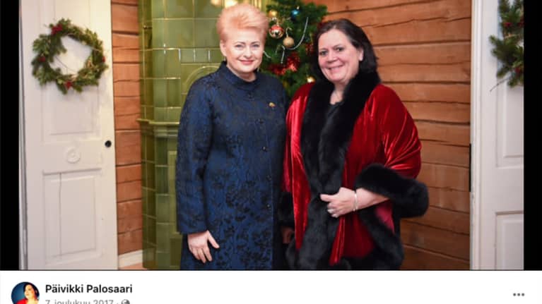 Kuvankaappaus Päivikki Palosaaren facebook julkaisusta. Kuvassa vasemmalla Liettuan presidentti Dalia Grybauskait ja oikealla Päivikki Palosaari.