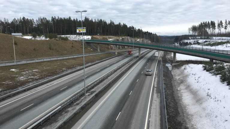 Moottoritie Turun ja Helsingin välillä. 
