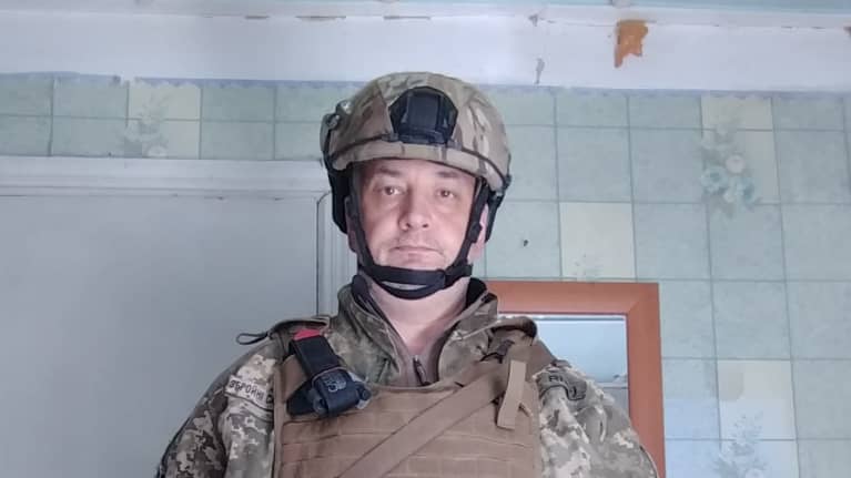 “Tämä vuosi on tuntunut yhdeltä pitkältä päivältä” – ukrainalainen Oleg ...