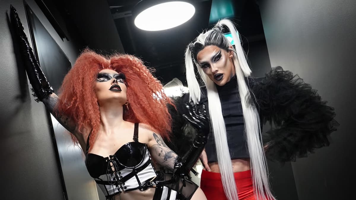 Itävaltalaiset drag-artistit Pandora Nox ja Philisha Conditioner. 