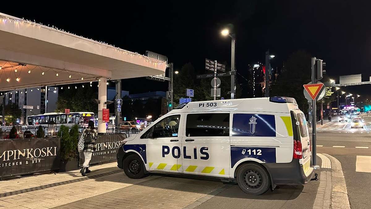 puukotus-tamperelaisen-kauppakeskuksen-l-hell-toi-miehelle-kolme-ja
