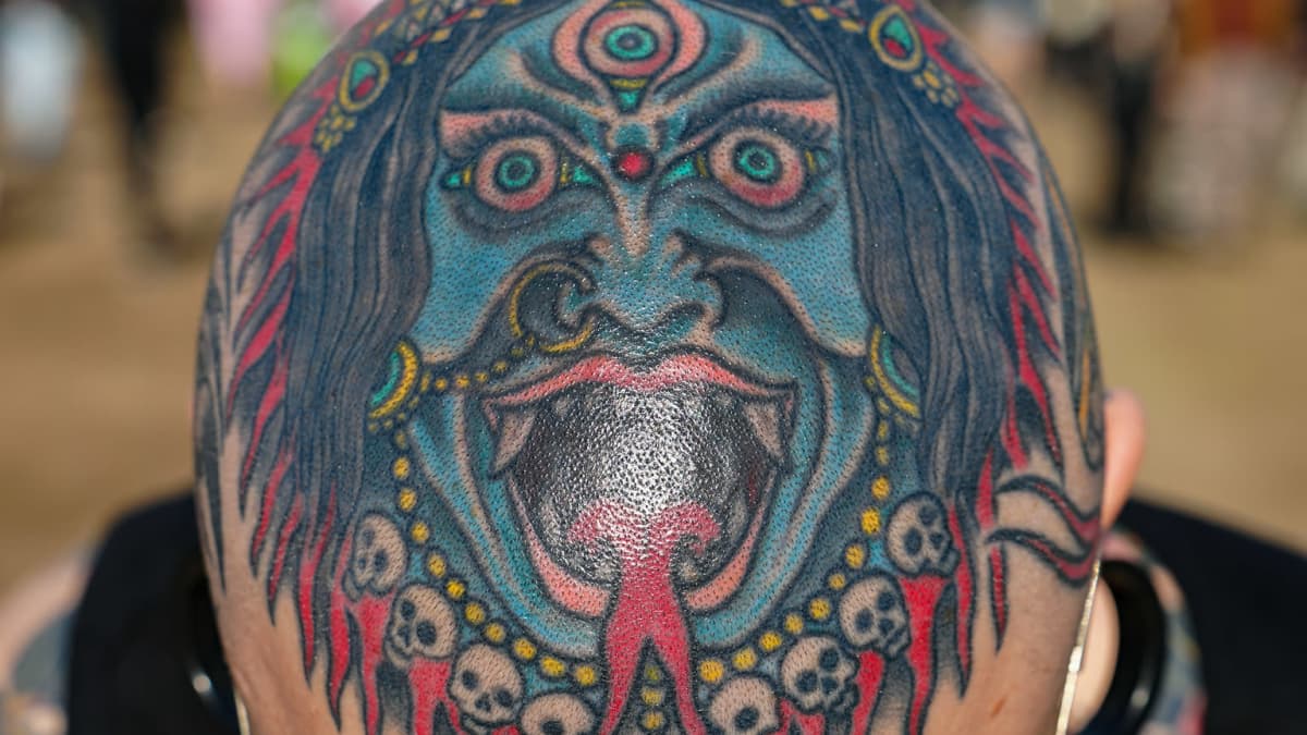 Kali-tatuointi Rockfestillä, Arttu Villinger. 