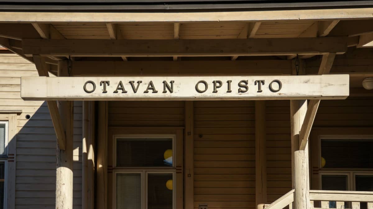 Otavan Opiston sisäänkäynti.