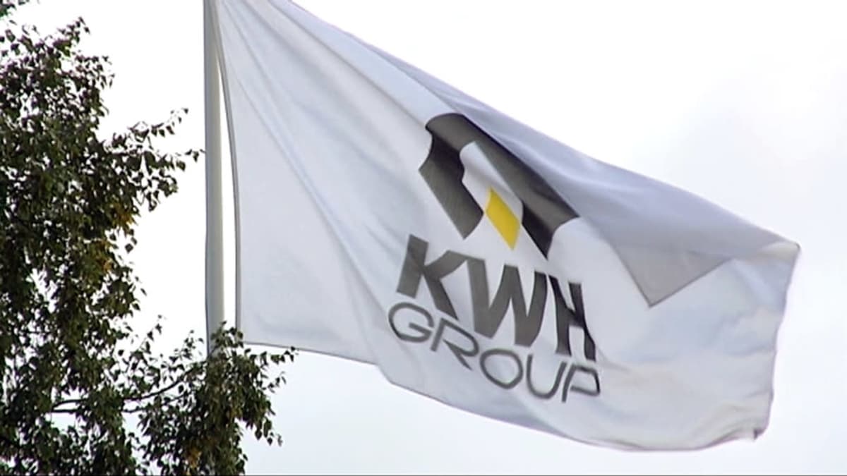 KWH Group lippu liehuu.