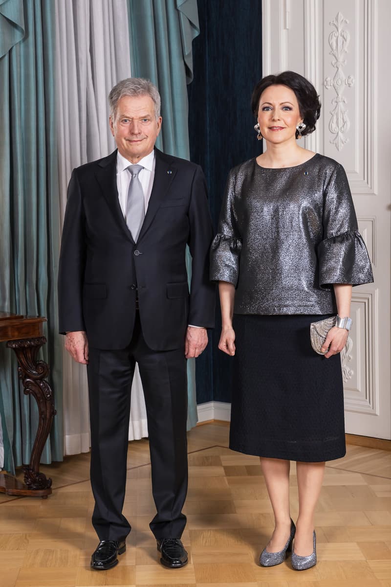 Tasavallan presidentti Sauli Niinistö ja puoliso Jenni Haukio itsenäisyyspäivänä 6. joulukuuta 2021.