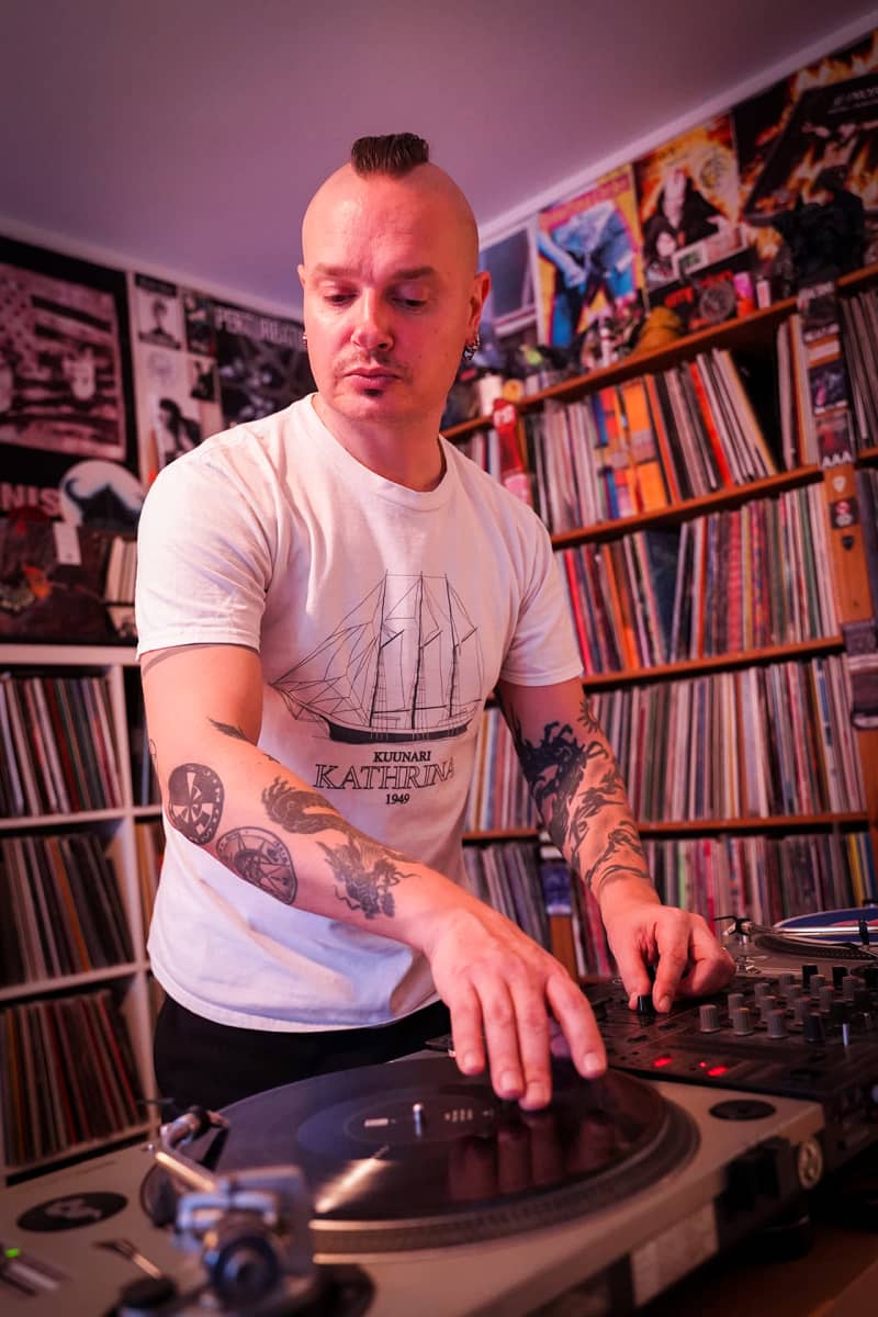 DJ Proteus eli Harri Andersson. 