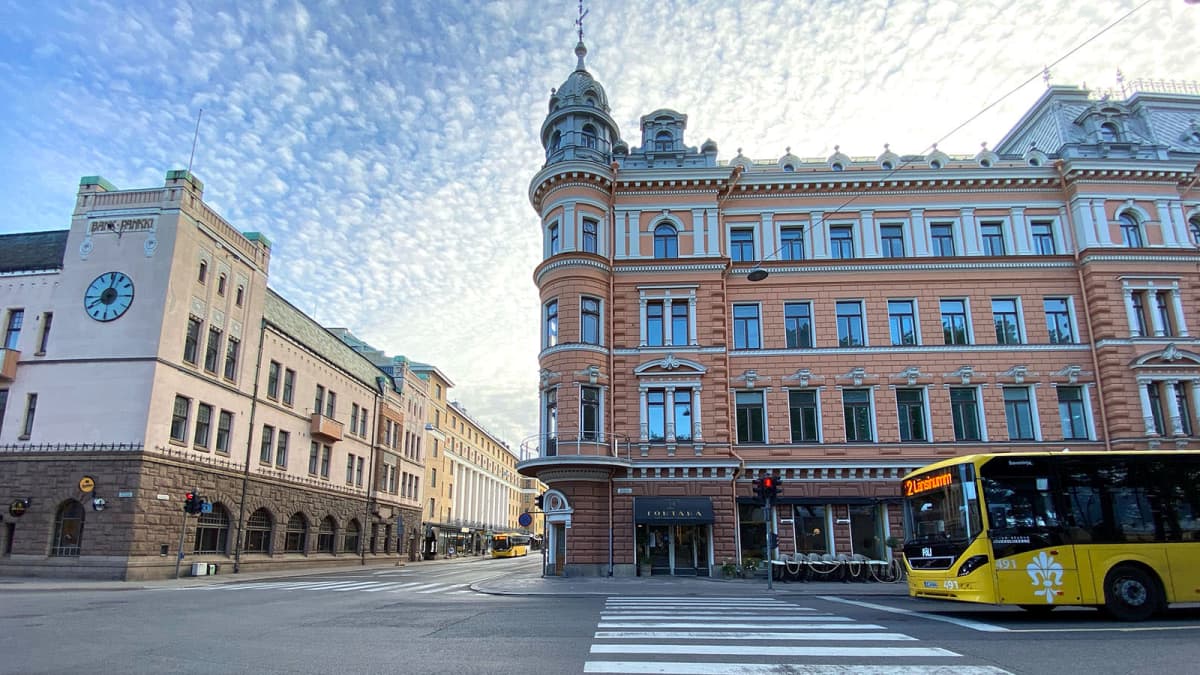 Turku Karsii Yobussien Liikennetta Ravintoloiden Aukiolorajoitukset Hiljentaneet Vuoroja Yle Uutiset