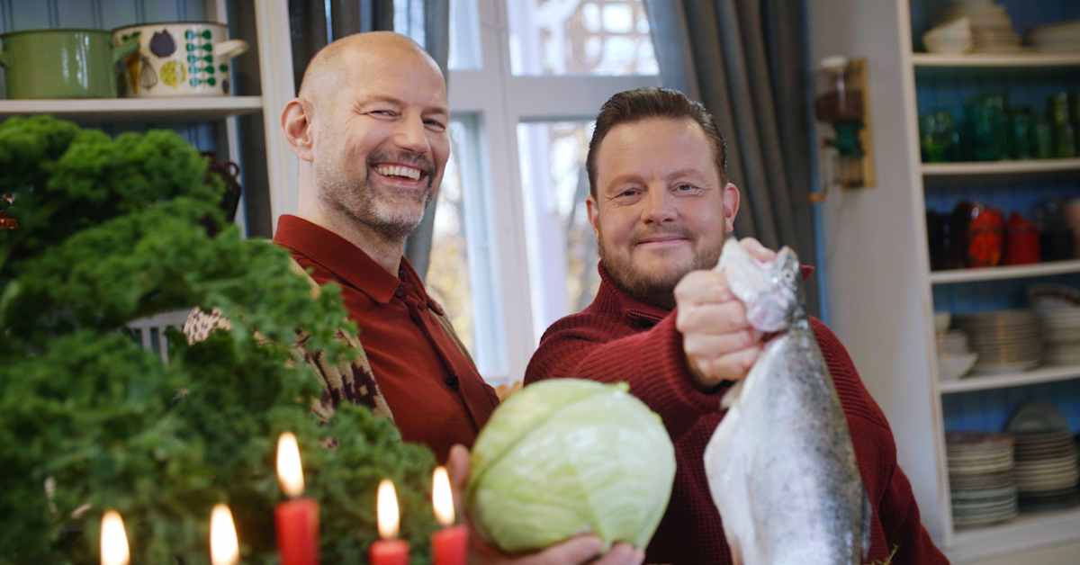 Jouluista näkkileipää, kaalilaatikkoa ja pintapaahdettua kirjolohta ...