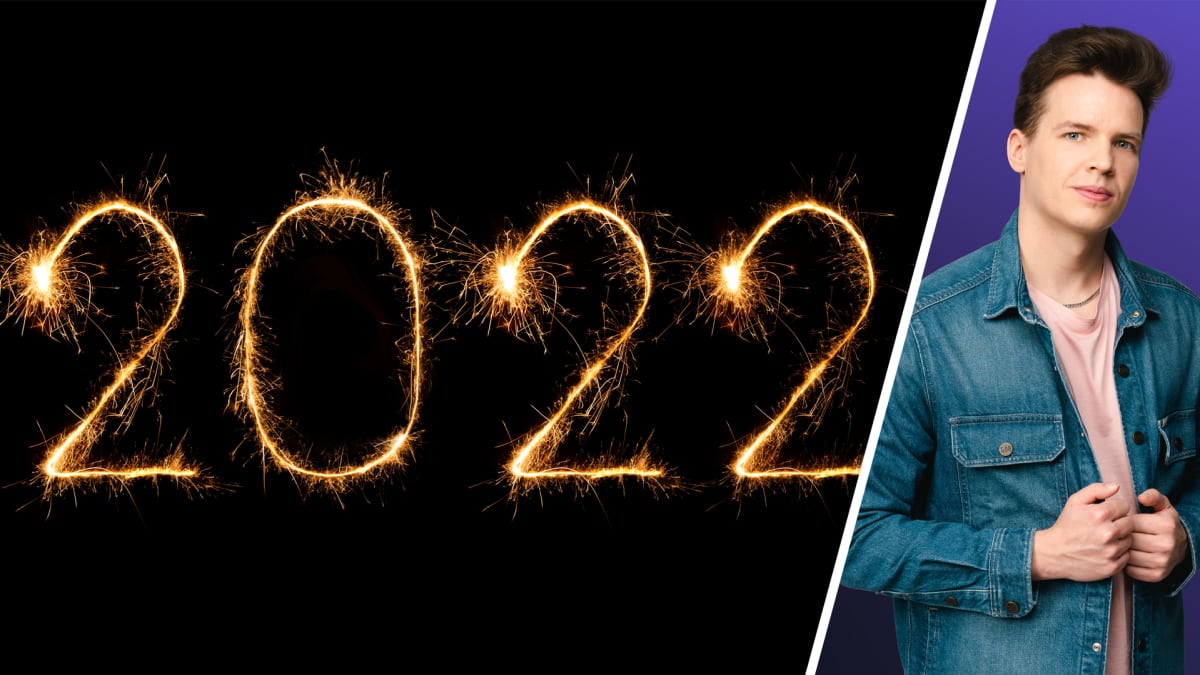 Kuvakombo. Vasemmalla kuvassa säkenöi vuosiluku 2022. Oikealla toimittaja Antti Kurra.