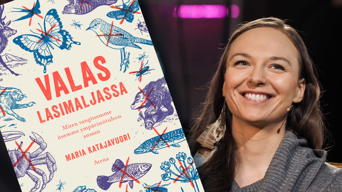 Maria Katajavuori ja kirjansa Valas lasimaljassa.