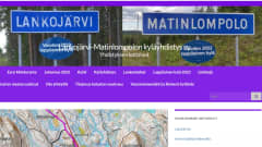 Kuvakaappaus Lankojärvi-Matinkylä -kyläyhdistyksen nettisivusta, jossa näkyy kylien kyltit ja metsäinen tausta.