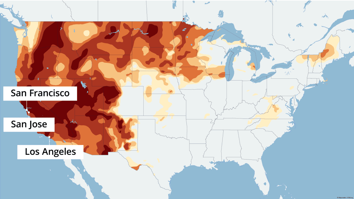 Eri alueiden kuivuus merkittynä Yhdysvaltojen kartan päälle. Kuivuus piinaa länsi rannikkoa.