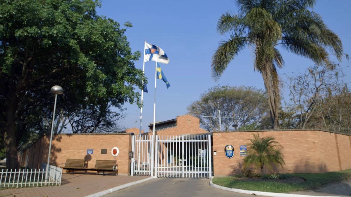 Suomen ja Ruotsin suurlähetystö Sambian pääkaupungissa Lusakassa.