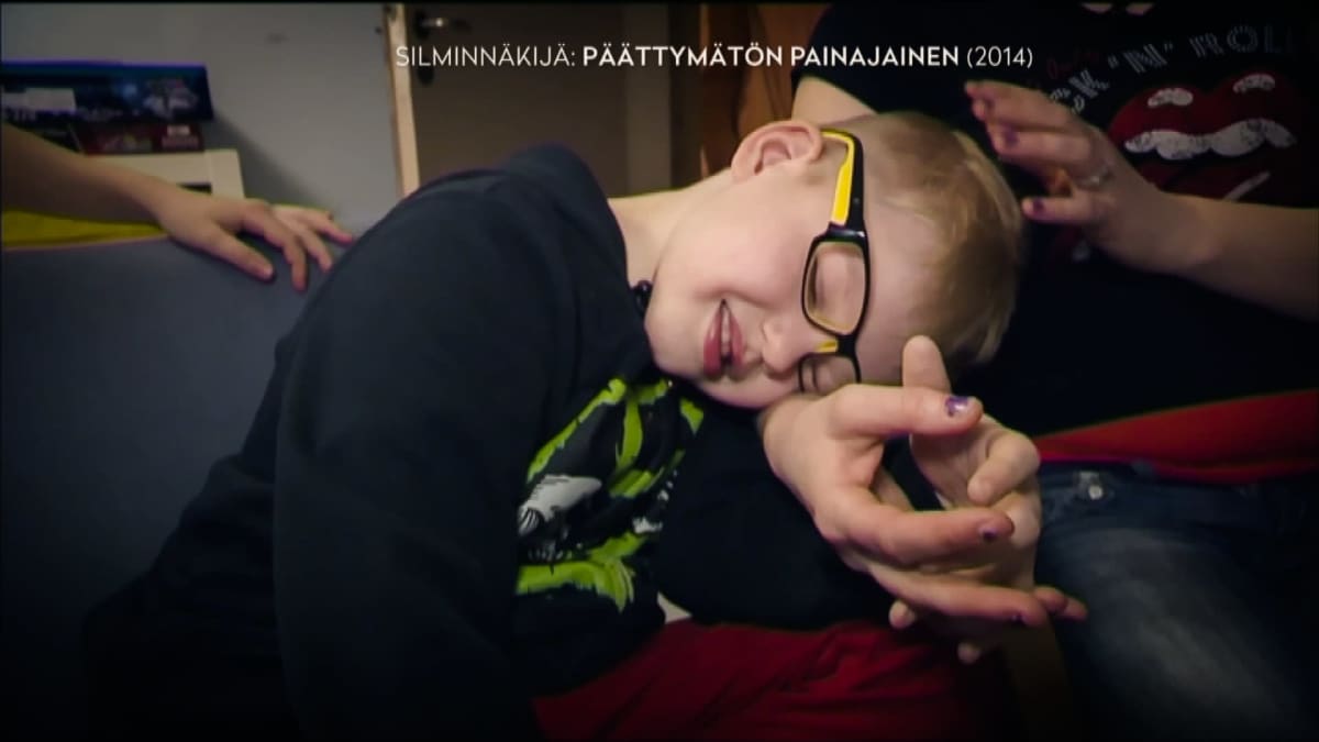 Jasper Mäki-Jokela sai katapleksiakohtauksen kun katsoi tietokoneelta Southpark-sarjaa vuonna 2014 Ylen Silminnäkijä-ohjelman kuvauksissa.